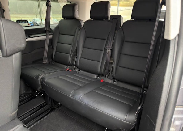 Vehicle image 10 Vehicle image 10