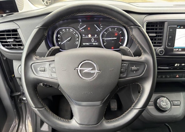 Vehicle image 8 Vehicle image 8