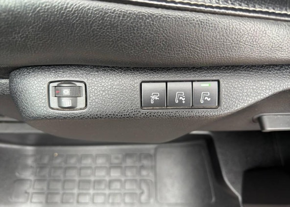 Vehicle image 12 Vehicle image 12