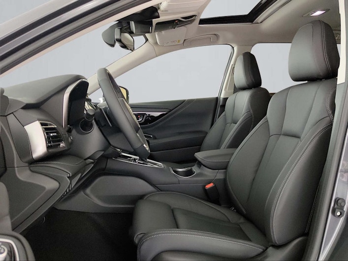 Vehicle image SUBARU OUTBACK