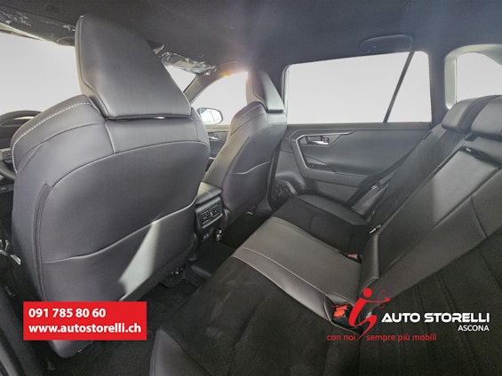 Vehicle image 5 Vehicle image 5