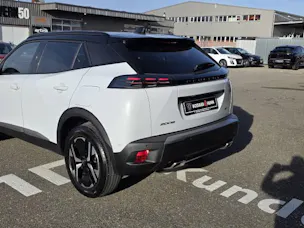 Peugeot 2008 1.2 Hybrid GT