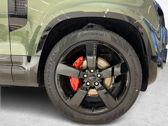 Vehicle image LAND ROVER DEFENDER