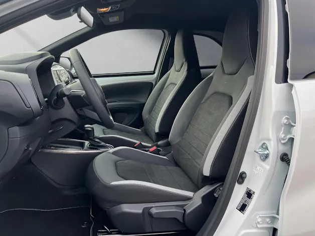 Toyota Aygo X 1.5 VVT-i HSD GR Sport