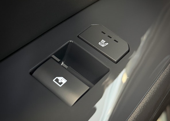 Vehicle image 23 Vehicle image 23