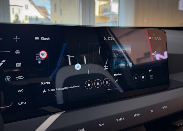 Vehicle image 9 Vehicle image 9