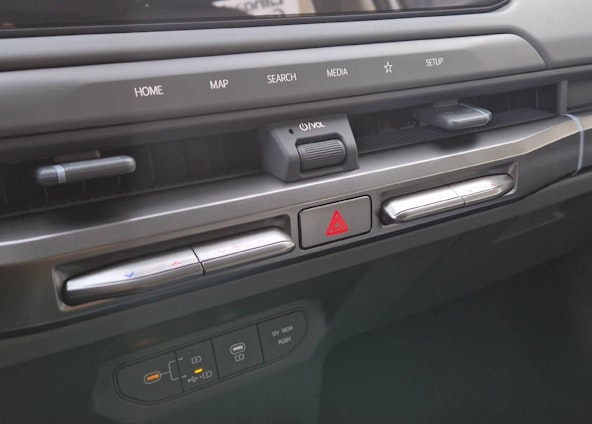 Vehicle image 6 Vehicle image 6