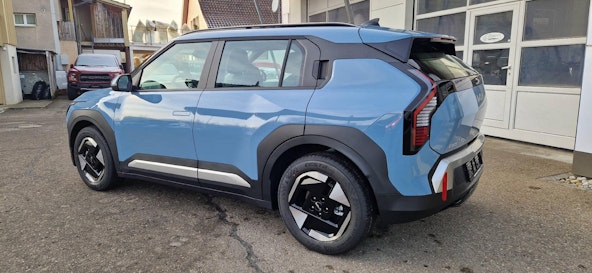 Vehicle image 9 Vehicle image 9