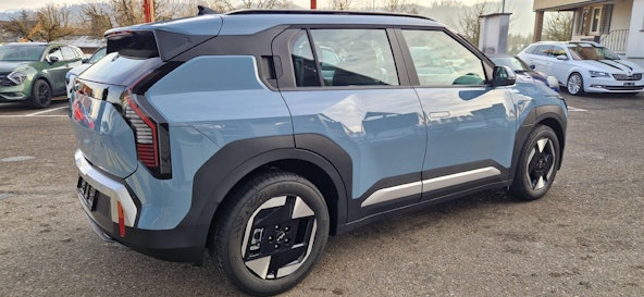 Vehicle image 12 Vehicle image 12