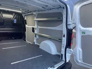 Ford Transit Custom Van 320 L2 2.5 Duratec 233PS Trend PHEV