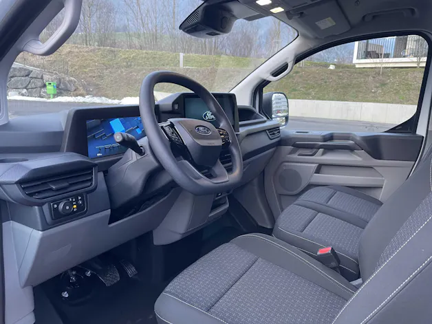 Ford Transit Custom Van 320 L2 2.5 Duratec 233PS Trend PHEV