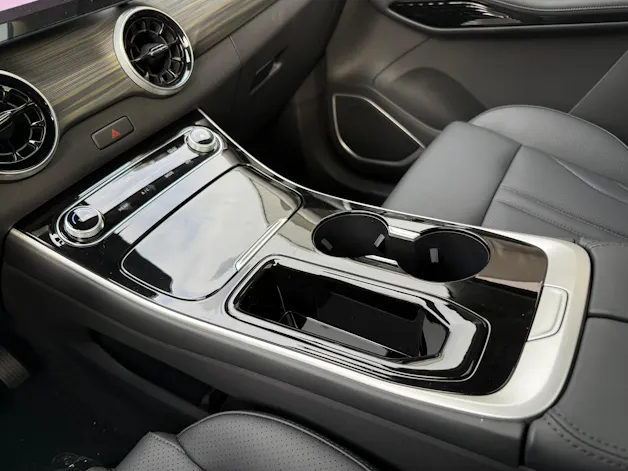 FORTHING 4 U-Tour 1.5 Turbo PHEV !! 7 Years Warranty !!