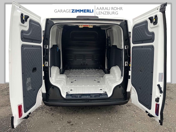 Vehicle image 8 Vehicle image 8