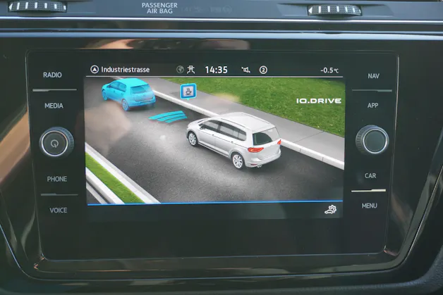 VW Touran 1.5 TSI EVO Comfortline DSG 7-PLÄTZER!!!