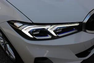 BMW 320d xDrive 48V Touring *ANHÄNGERKUPPLUNG*