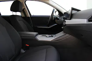 BMW 320d xDrive 48V Touring *ANHÄNGERKUPPLUNG*