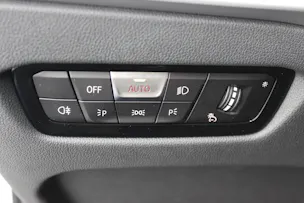 BMW 320d xDrive 48V Touring *ANHÄNGERKUPPLUNG*