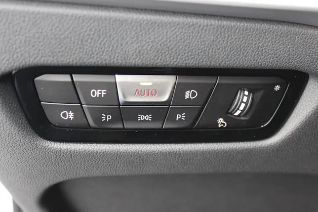 BMW 320d xDrive 48V Touring *ANHÄNGERKUPPLUNG*