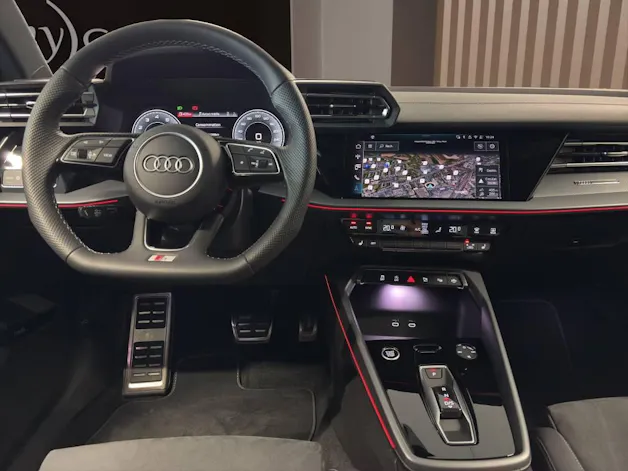 Audi A3 Sportback TFSI 110 kW S line Attraction S tronic