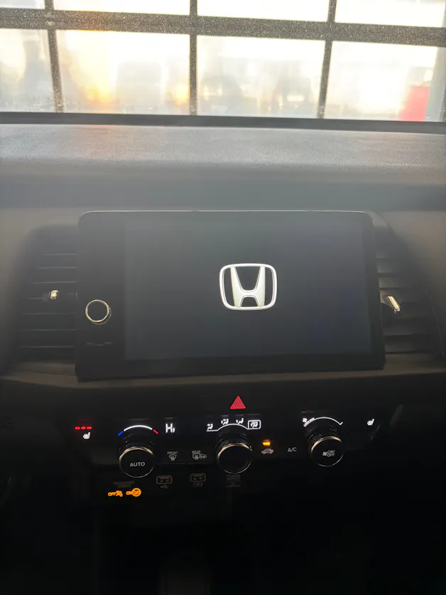 Honda Jazz 1.5i-MMD Advance E-CVT