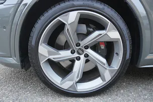 Audi SQ8 e-tron quattro