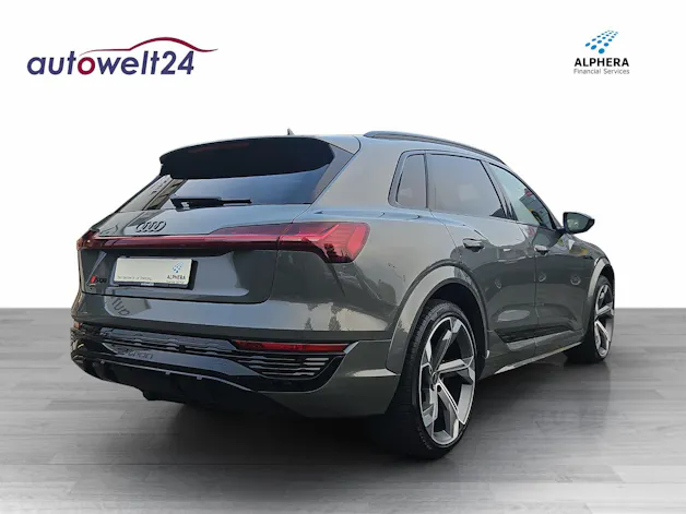 Audi SQ8 e-tron quattro