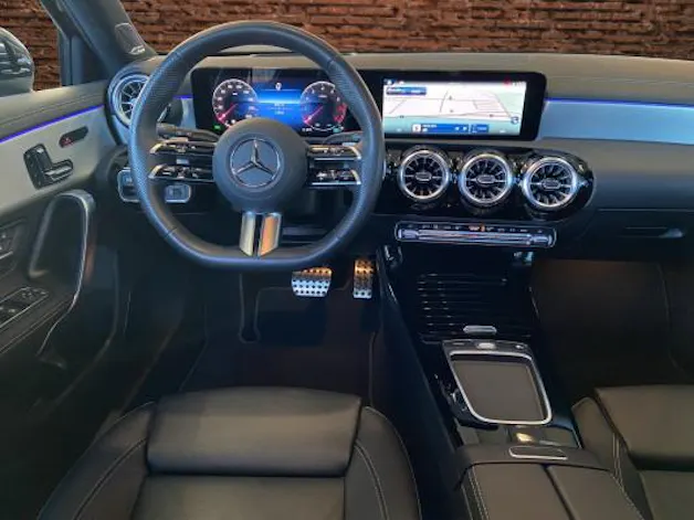 Mercedes-Benz A 220 4Matic 8G-DCT