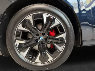 BMW iX xDrive60