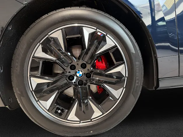 BMW iX xDrive60