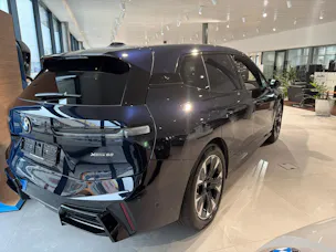 BMW iX xDrive60