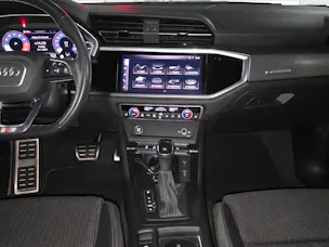 AUDI Q3 40 TFSI S line quattro S-tronic