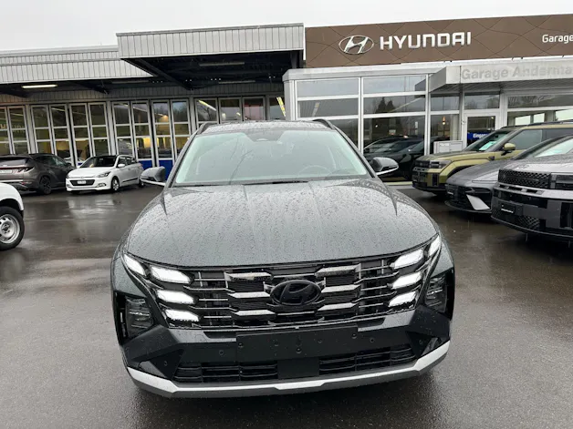 Hyundai Tucson 1.6 TGDI HEV Amplia 4WD MT
