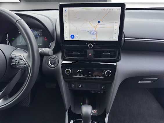 Vehicle image 16 Vehicle image 16