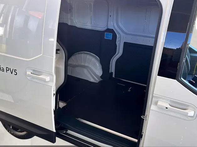 Kia PV5 Cargo 71.2 kWh Plus