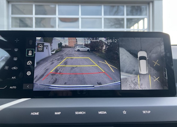 Vehicle image 12 Vehicle image 12