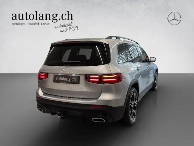 MERCEDES-BENZ GLB 200 AMG Line