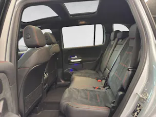 MERCEDES-BENZ GLB 200 AMG Line