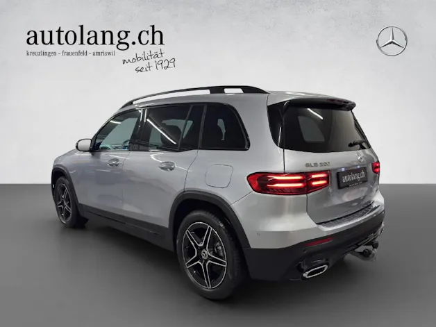 MERCEDES-BENZ GLB 200 AMG Line