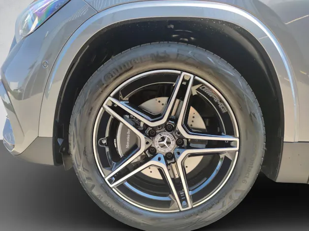 Mercedes-Benz GLA 200 AMG Line Night Star