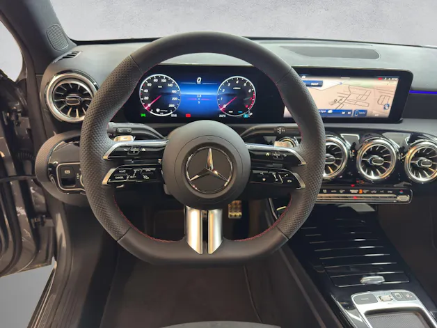 Mercedes-Benz A 200 AMG Line Night Star