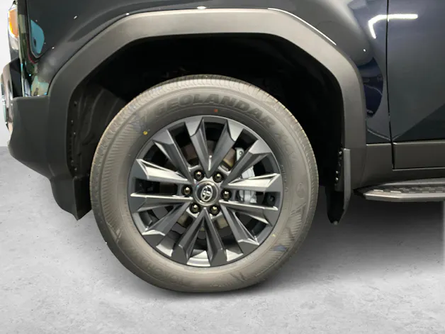 Toyota Land Cruiser 2.8 D 48V Invincible