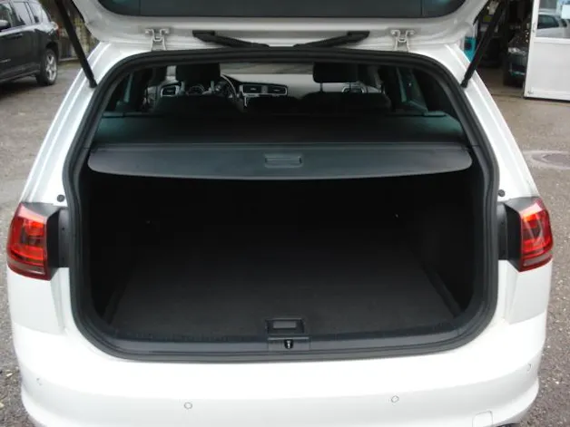 VW Golf VII Variant 2.0 TSI R DSG 4motion