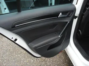 VW Golf VII Variant 2.0 TSI R DSG 4motion