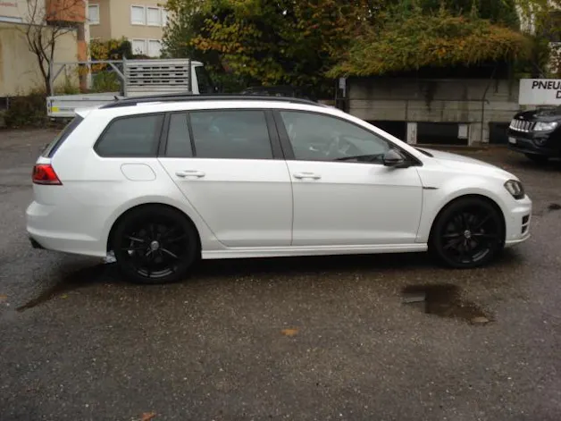 VW Golf VII Variant 2.0 TSI R DSG 4motion