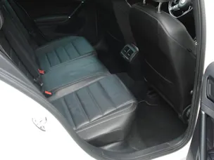 VW Golf VII Variant 2.0 TSI R DSG 4motion