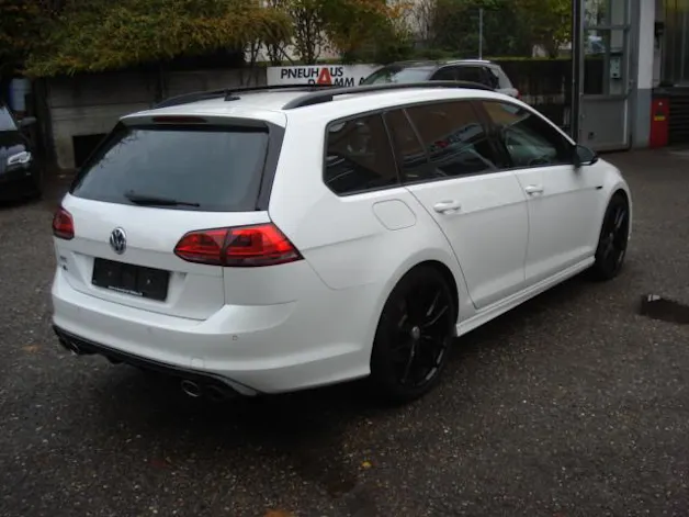VW Golf VII Variant 2.0 TSI R DSG 4motion