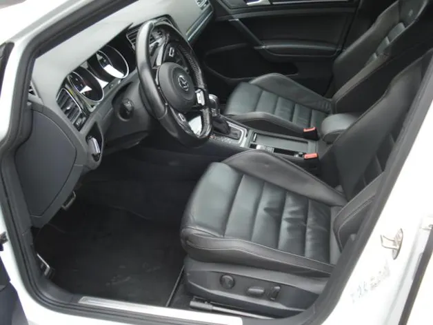 VW Golf VII Variant 2.0 TSI R DSG 4motion
