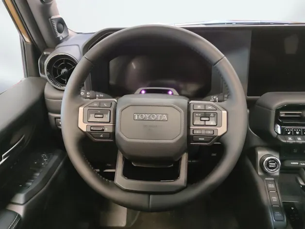 Toyota Land Cruiser 2.8 D 48V Invincible