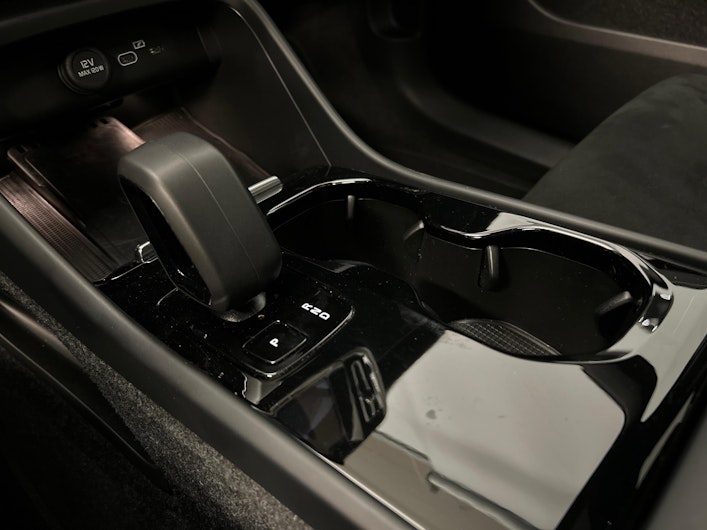 Vehicle image VOLVO C40