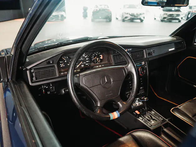 Mercedes-Benz E 190 2.3 Avantgarde Azzurro